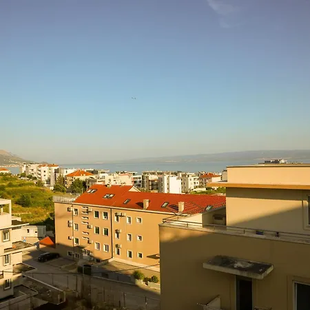 דירה Kiki's Sea View *