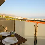 Daire Kiki's Sea View *