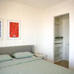 Kiki's Sea View Split