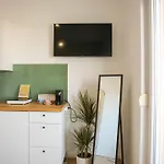 Kiki's Sea View