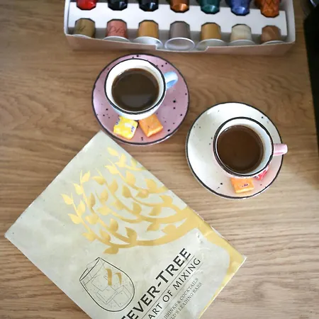 Kiki's Sea View Apartament *