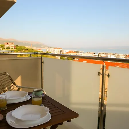 Apartment Kiki's Sea View Studio's *