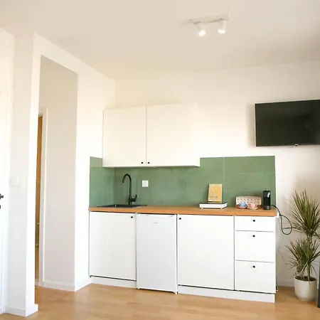Kiki's Sea View Studio's *