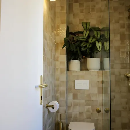 Kiki's Sea View Studio's Apartment