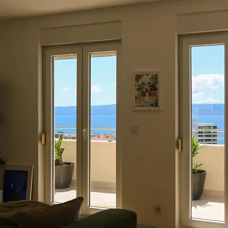 Kiki's Sea View Studio's Apartment *
