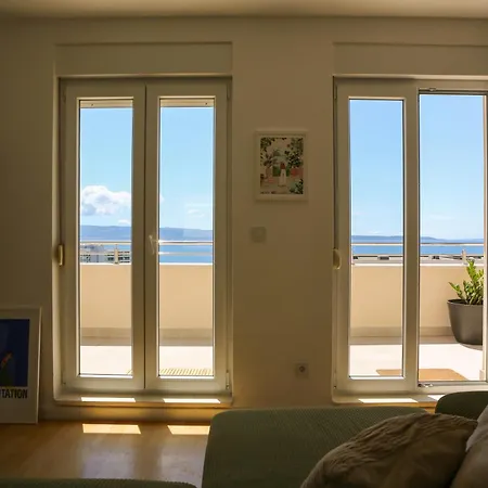 Kiki's Sea View Studio's Apartment Split